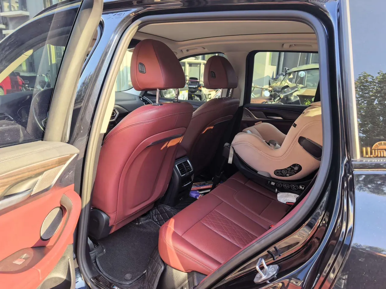 BMW 2023 X3 xDrive30i 2.0T Leading M Obsidian Night Suit Automatic Gear 3