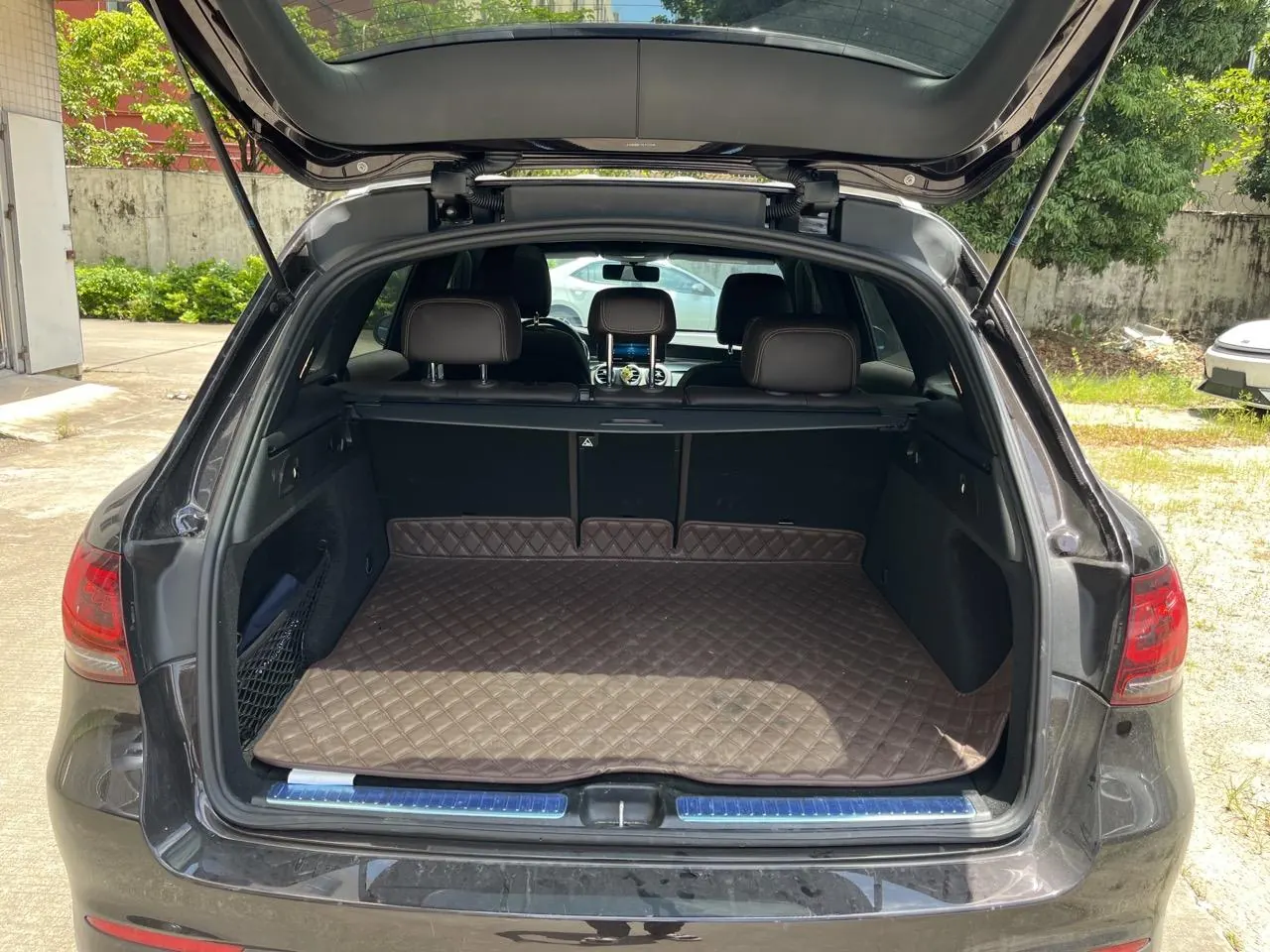 Mercedes Benz 2022 GLC 260 L 4MATIC 2.0T Luxury Automatic 5