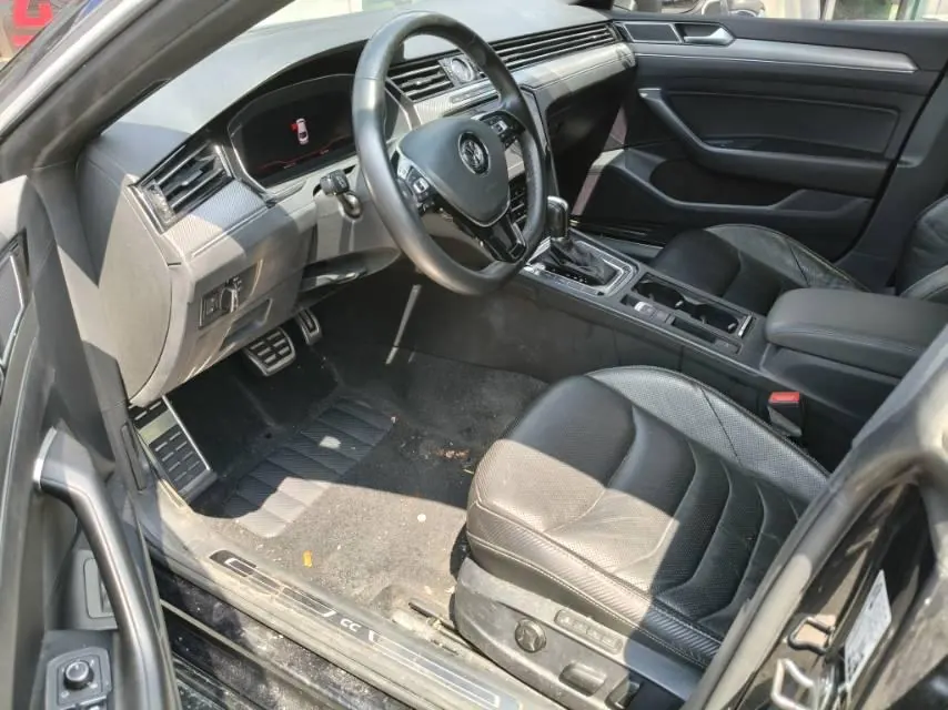 Volkswagen 2020 CC 2.0TSI 330TSI beauty version of automatic gear 4