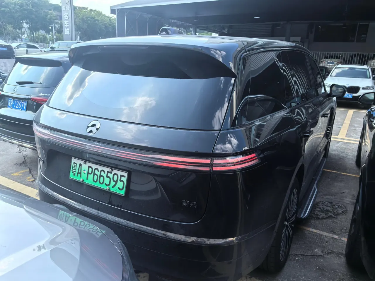 NIO 2026 ES 9 102kWh Executive Island Deluxe Automatic Gear 3