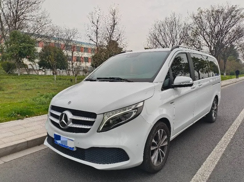 Open image lightbox: Mercedes Benz V 2021V 260 2.0T Premium Edition Automatic Gear