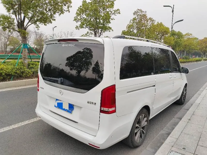 Mercedes Benz V 2021V 260 2.0T Premium Edition Automatic Gear 2