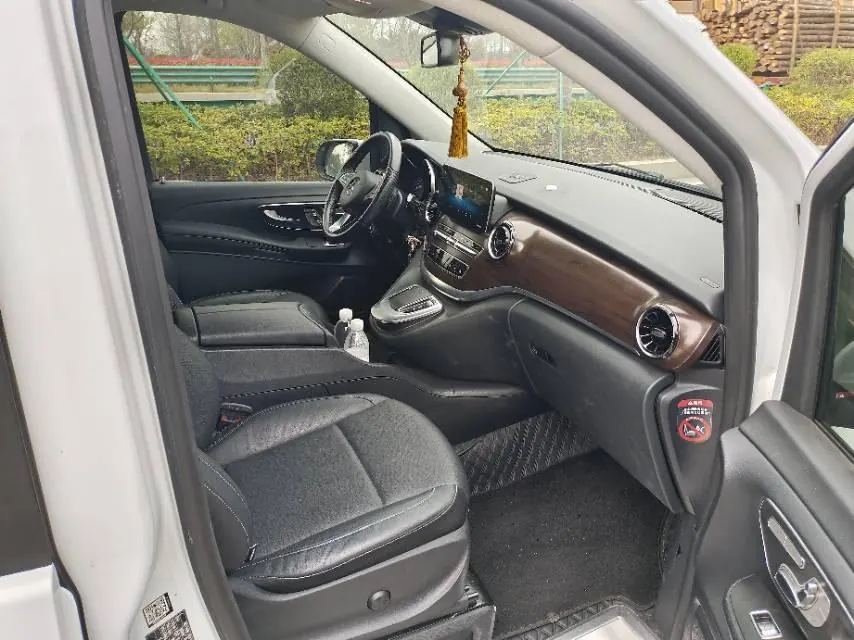 Mercedes Benz V 2021V 260 2.0T Premium Edition Automatic Gear 5