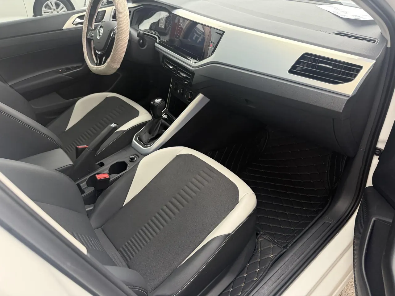 Volkswagen 2023 POLO Plus 1.5 Colorful Technology Edition Automatic Gear 4