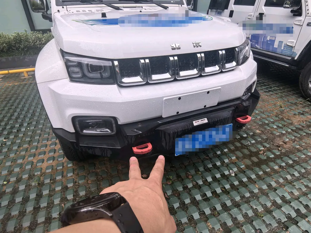 Beijing 2023 BJ40 2.0T 4-wheel drive city hunter version chivalrous automatic gear 4