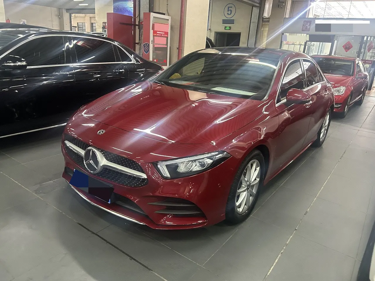 打开图片灯箱:Mercedes Benz Class A 2020 A 200 L 1.3T Fashion (Modified) Automatic Gear
