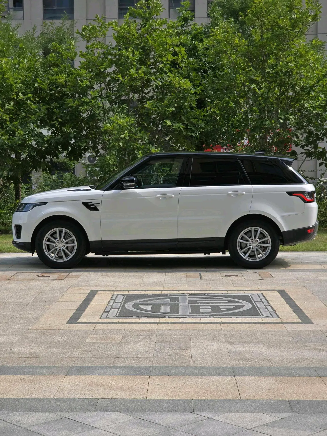 Land Rover Range Rover Sport (Imported) 2020 Range Rover Sport 48V 3.0T L6 SE Automatic Gear 2