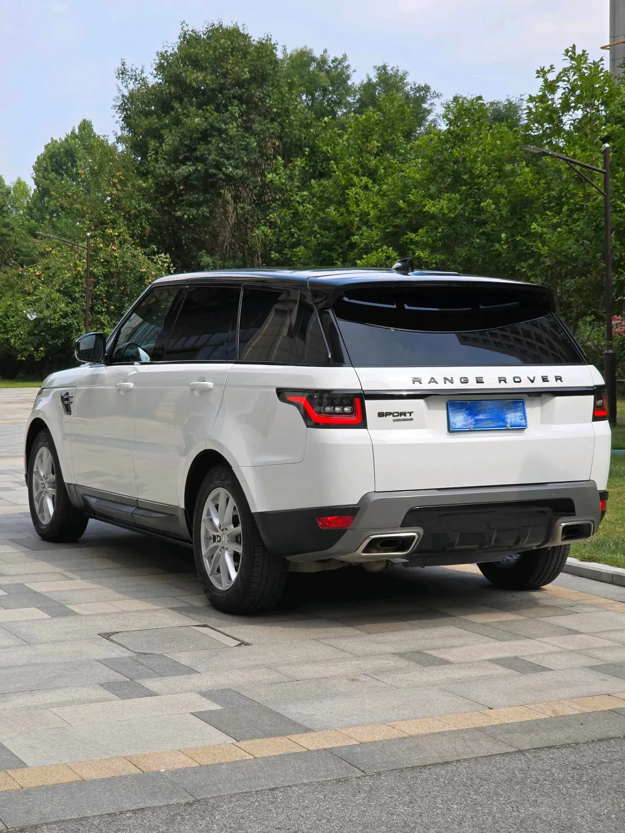 Land Rover Range Rover Sport (Imported) 2020 Range Rover Sport 48V 3.0T L6 SE Automatic Gear 3