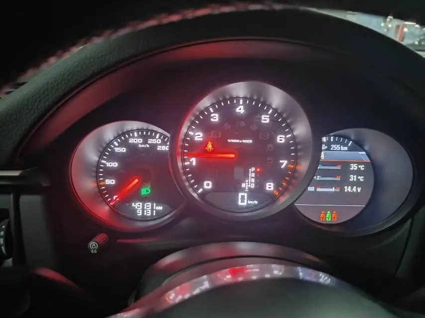 Porsche Macan (Imported) 2020 Macan 2.0T Automatic Gear 10