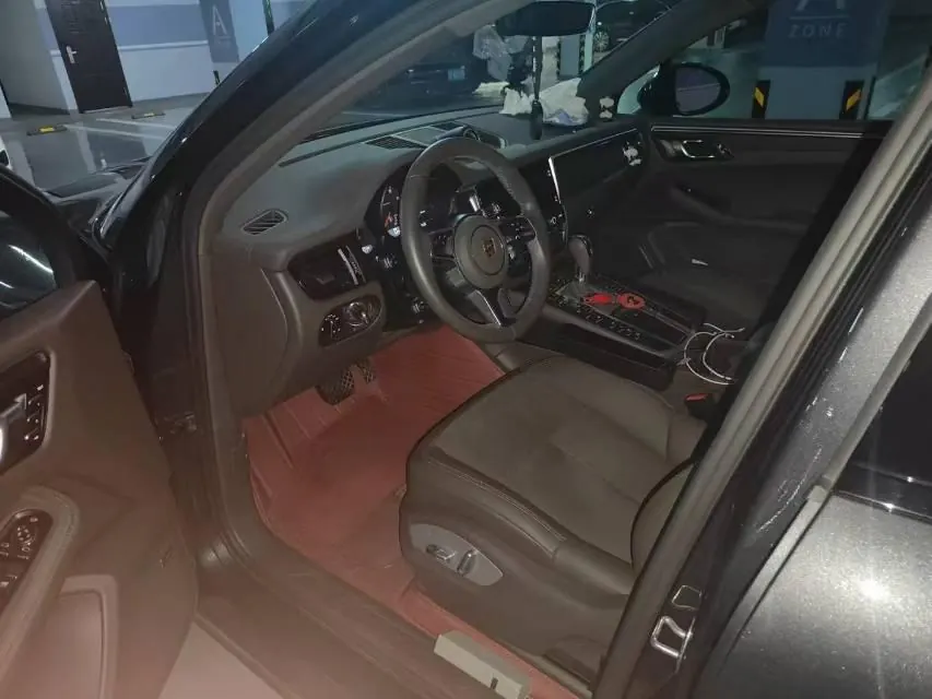 Porsche Macan (Imported) 2020 Macan 2.0T Automatic Gear 4