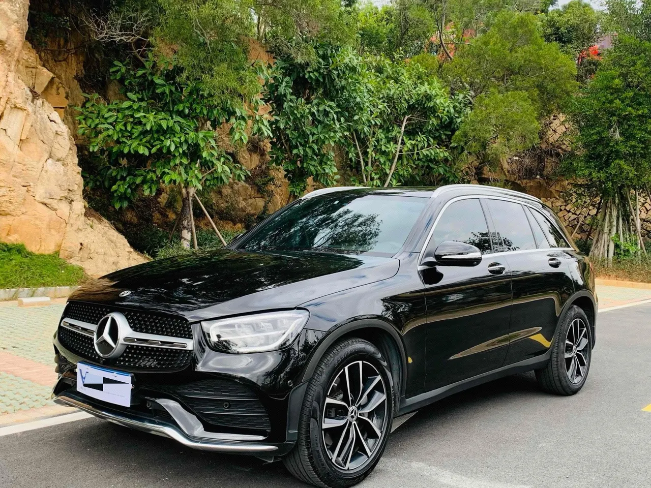 Open image lightbox: Mercedes Benz 2020 GLC 260 L 4MATIC 2.0T Luxury (Modified) Automatic Gear
