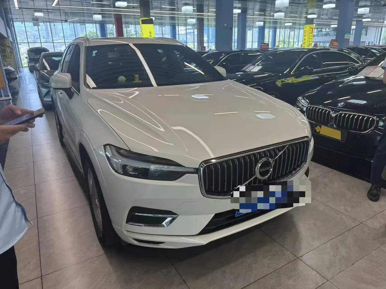 Volvo 2021 XC60 2.0T T5 4-wheel drive smart luxury automatic gear 3