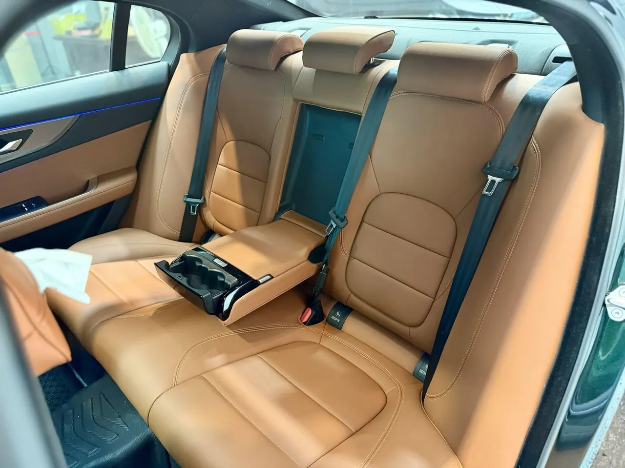 Jaguar 2024 XEL 2.0T 250PS R-DYNAMIC S Enterprising Sports Edition Automatic Gear 3