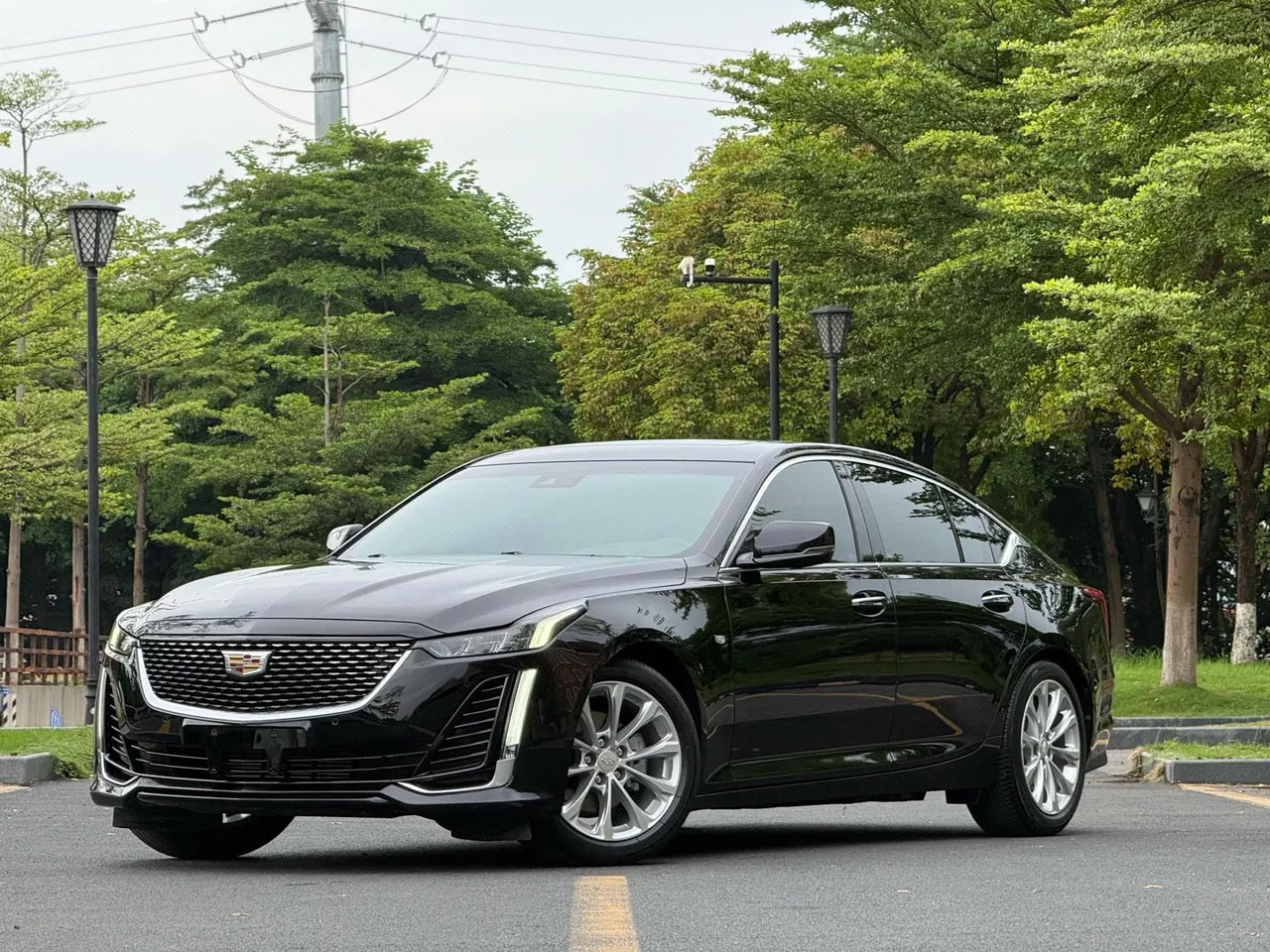 Open image lightbox: Cadillac 2020 CT5 2.0T 28T luxury automatic gear