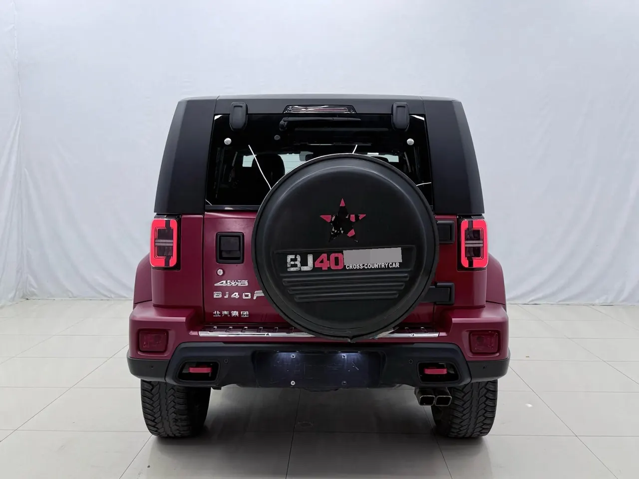 Beijing 2021 BJ40 2.3T Four-wheel Drive Blade Hero Edition Extreme Automatic Gear 8