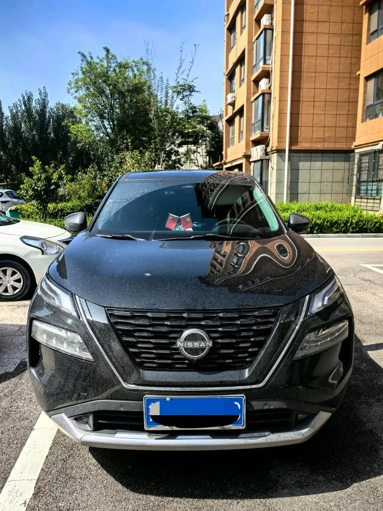 Nissan 2023 Qijun e-POWER 1.5 Super Mixed Dual Motor Four-wheel Drive Deluxe Automatic Gear 3