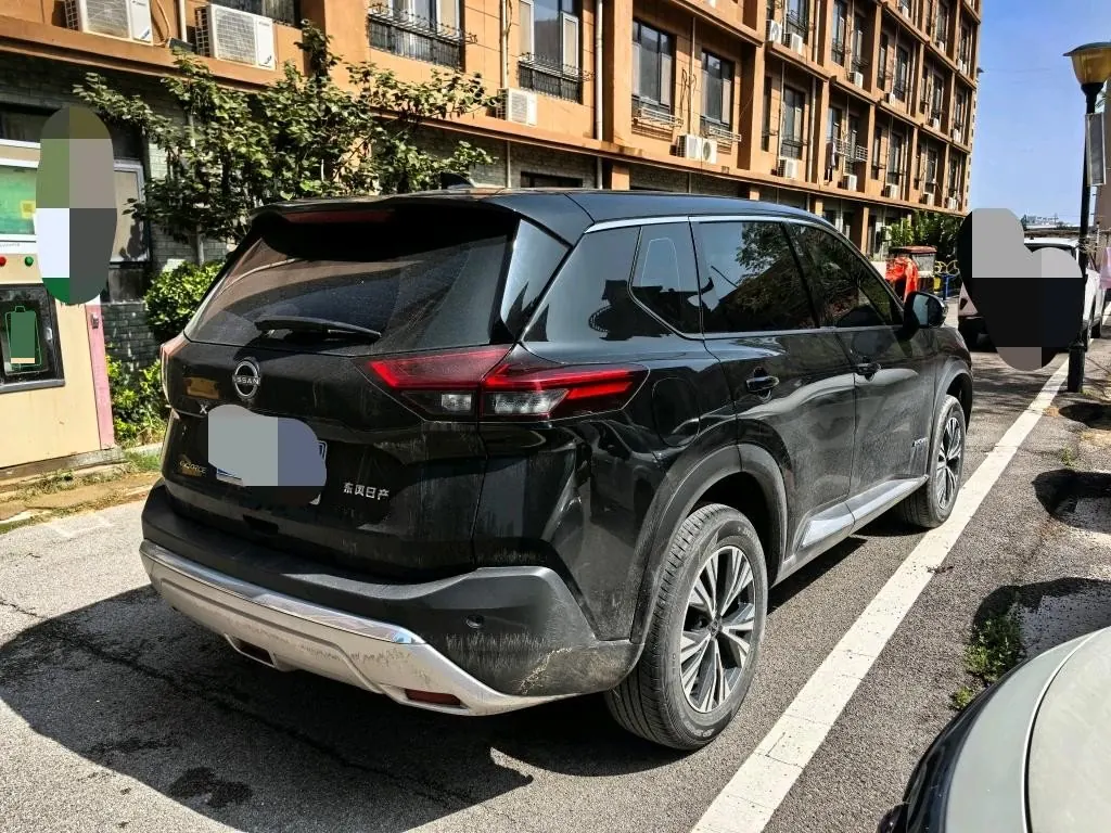 Nissan 2023 Qijun e-POWER 1.5 Super Mixed Dual Motor Four-wheel Drive Deluxe Automatic Gear 7