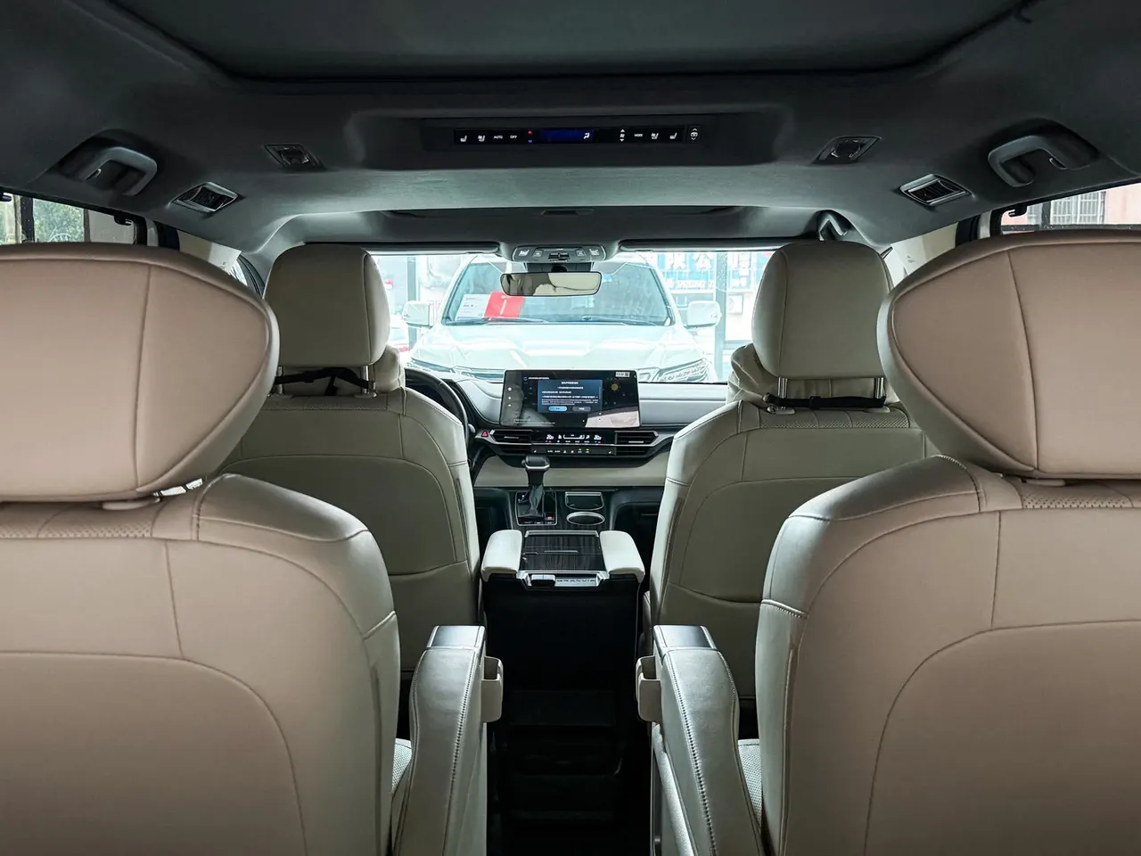 Toyota 2024 Grevia HYBRID 2.5 Stepless Zunjue ULTRA Edition Automatic Gear 11