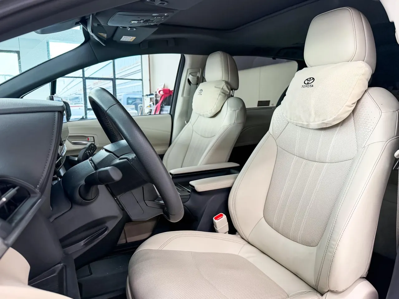 Toyota 2024 Grevia HYBRID 2.5 Stepless Zunjue ULTRA Edition Automatic Gear 7