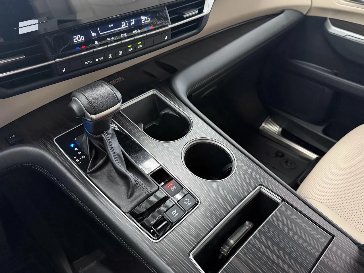 Toyota 2024 Grevia HYBRID 2.5 Stepless Zunjue ULTRA Edition Automatic Gear 9