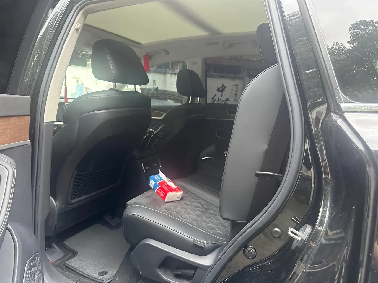 HongQi 2021 HS7 48V 2.0T Two-Drive Smart Flag Chang Edition Automatic Gear 4