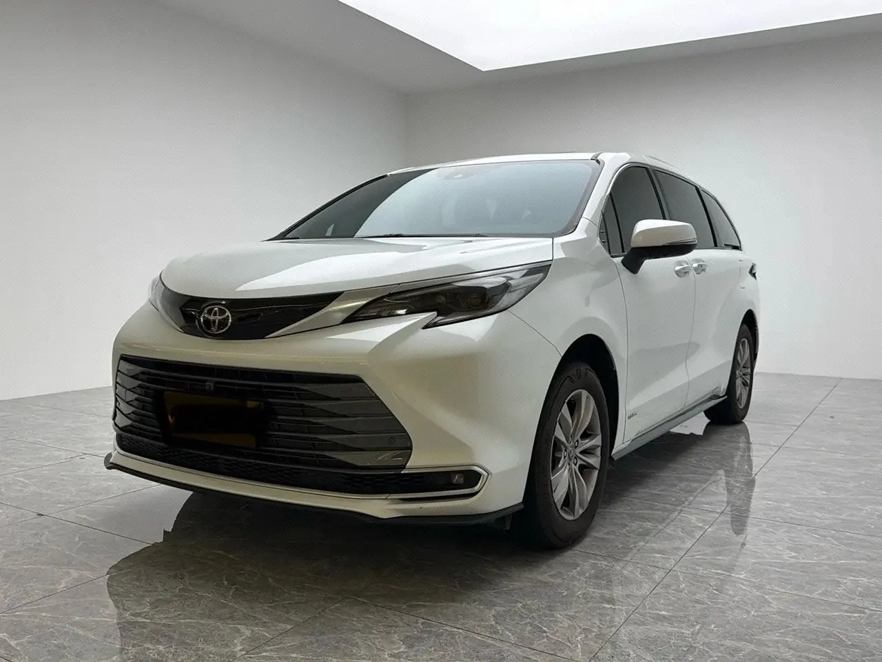 Open image lightbox: Toyota 2024 Sana 2.5 Stepless Four-wheel Drive Premium Edition Automatic Transmission
