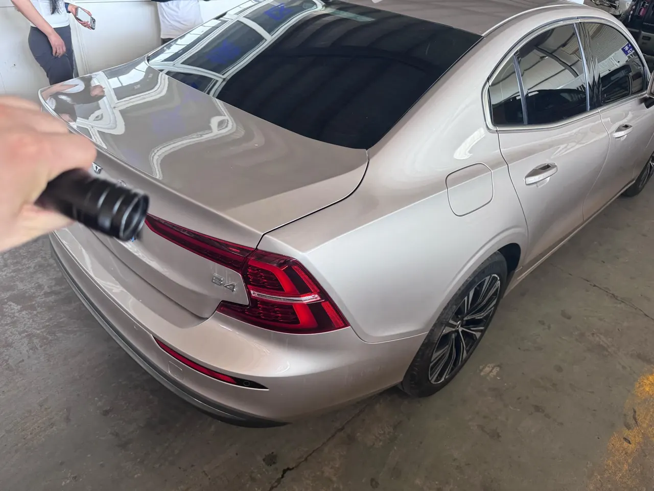 Volvo 2024 S60 48V 2.0T B4 Zhiyuan Deluxe Edition Automatic Gear 6