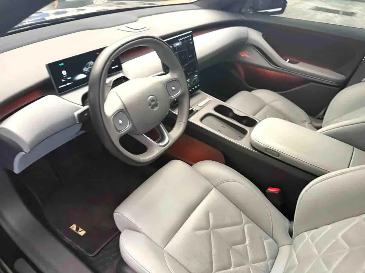 NIO 2023 ET5T 75kWh Touring automatic 2