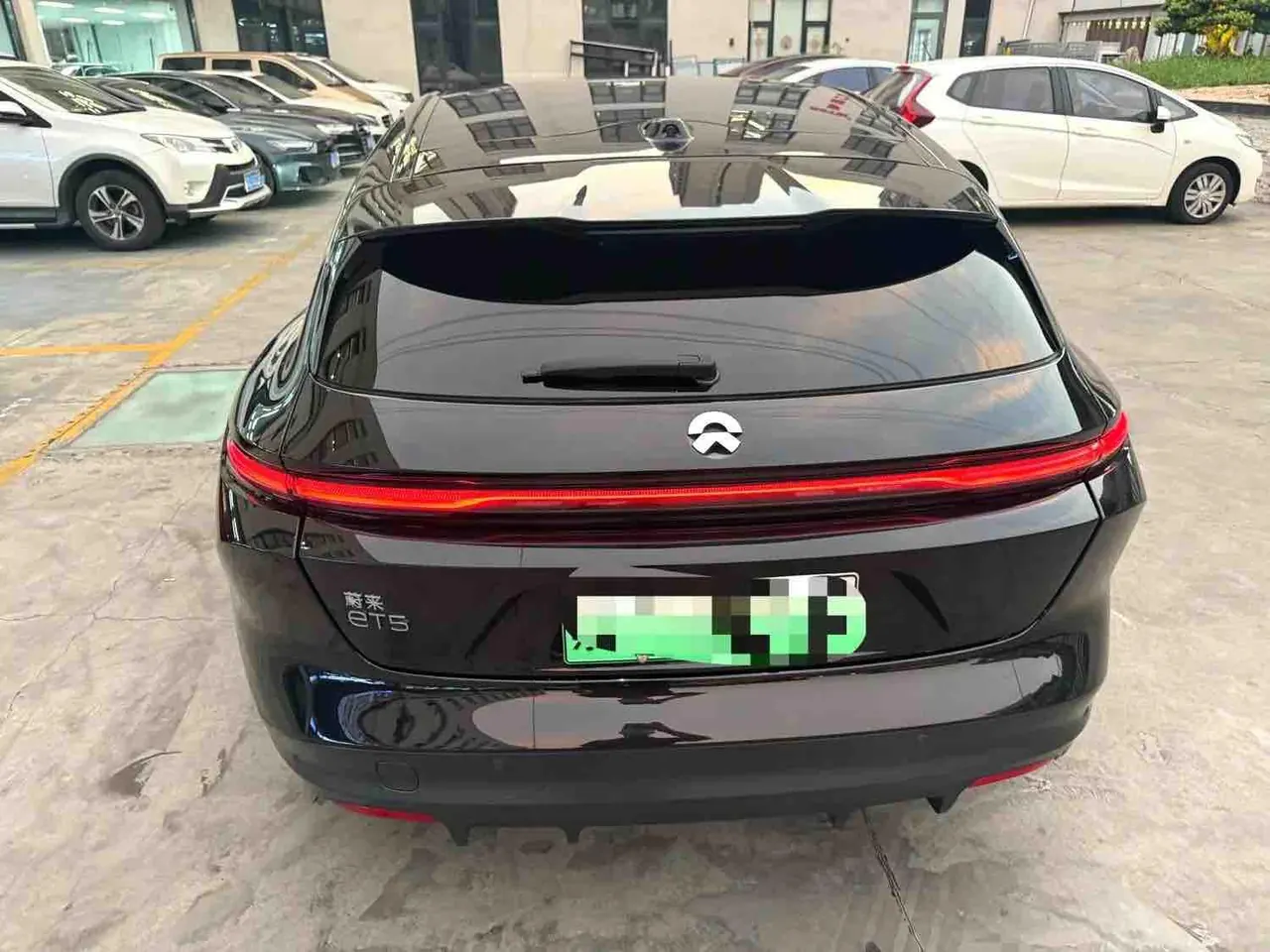 NIO 2023 ET5T 75kWh Touring automatic 6