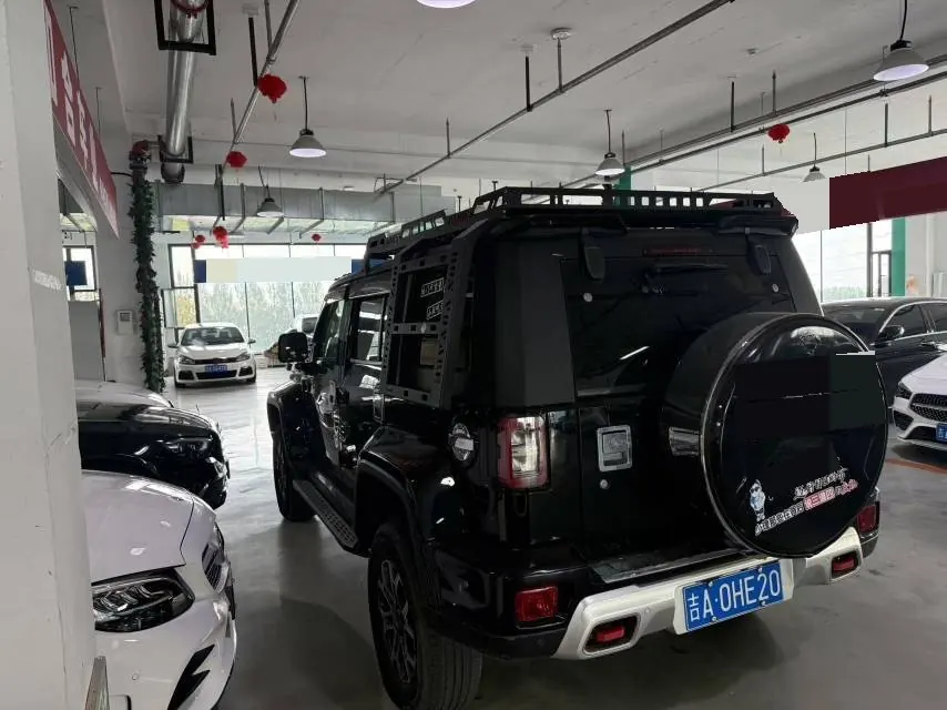 Beijing 2020 BJ40 2.0T 4-wheel drive city hunter version chivalrous automatic gear 7