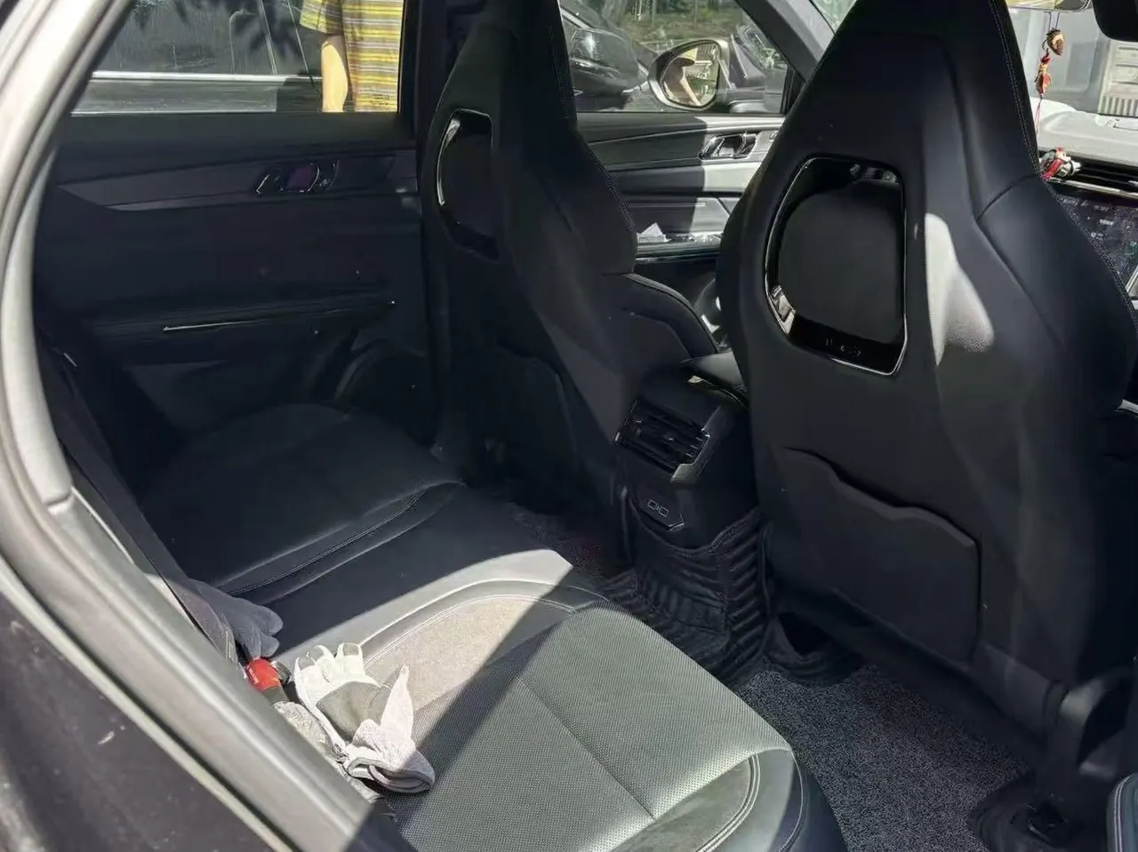 LYNK&amp;CO 05 New Energy 2021 LYNK&amp;CO 05 PHEV 1.5TD HALO Automatic Transmission 3