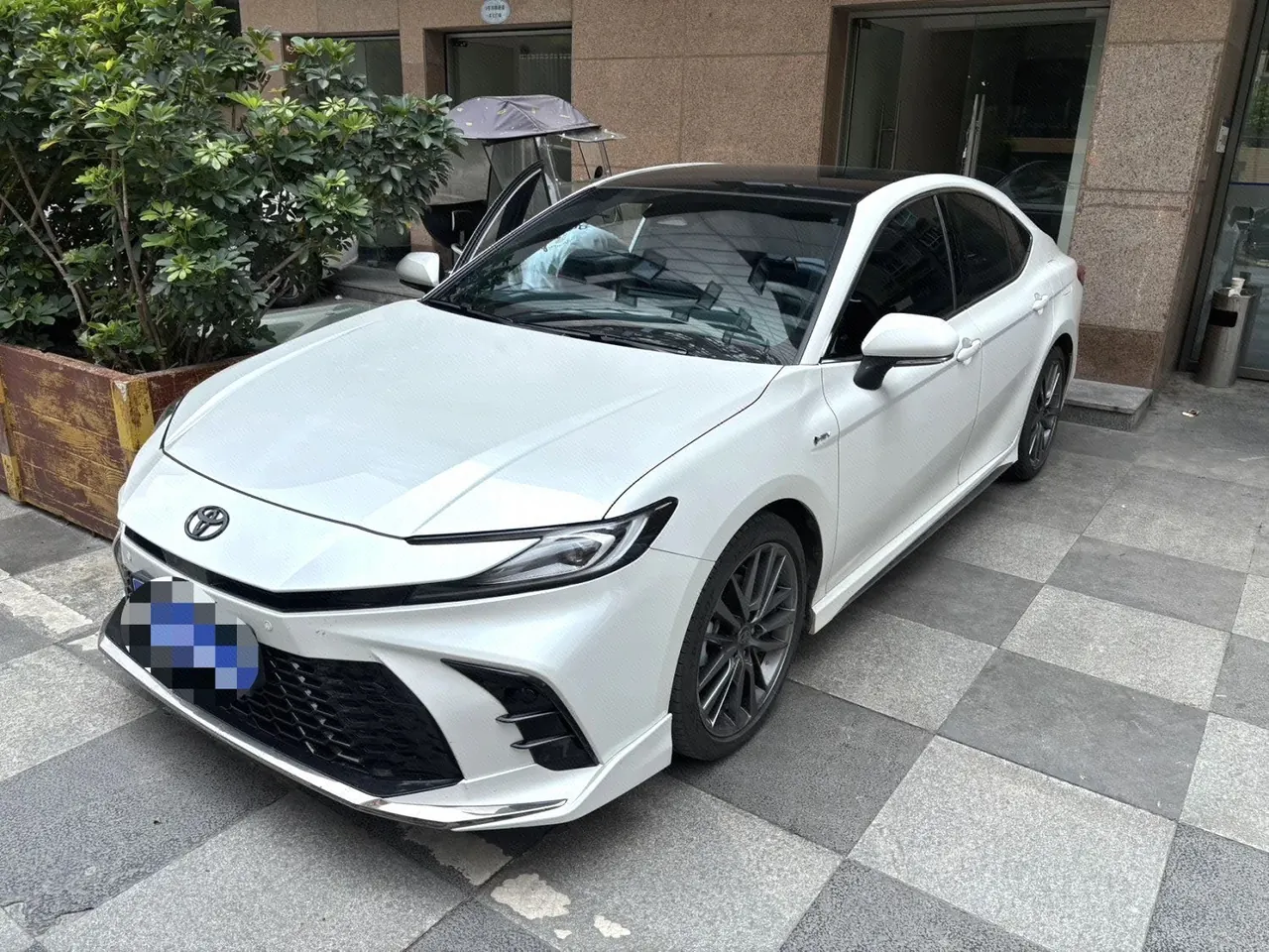 打开图片灯箱:Toyota 2024 Camry Dual Engine 2.0HXS CVT Sport PLUS Edition Automatic Transmission
