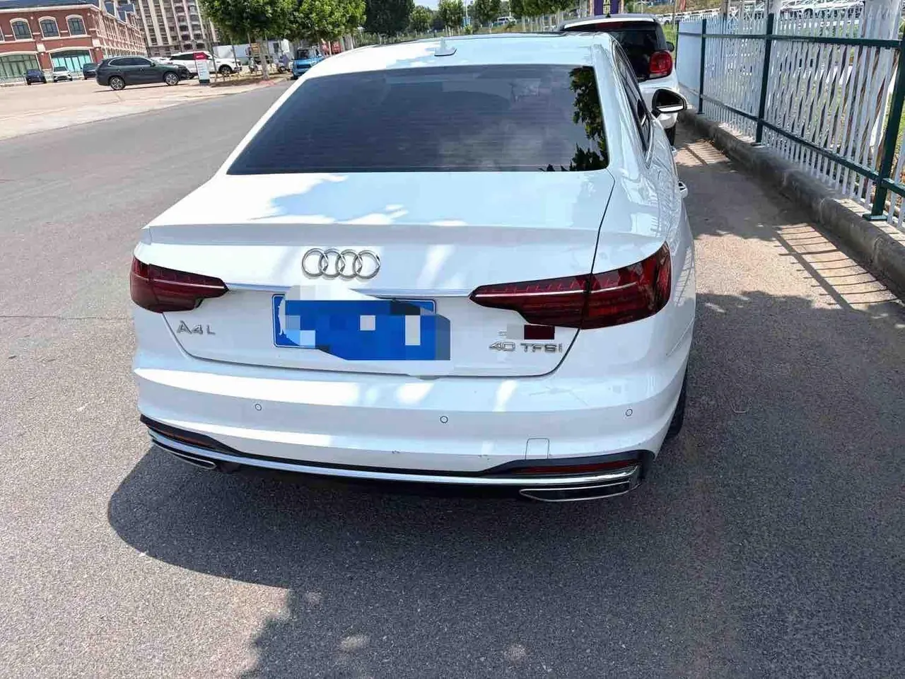 Audi 2020 A4L 2.0TFSI 40TFSI Fashion Dynamic Automatic 2