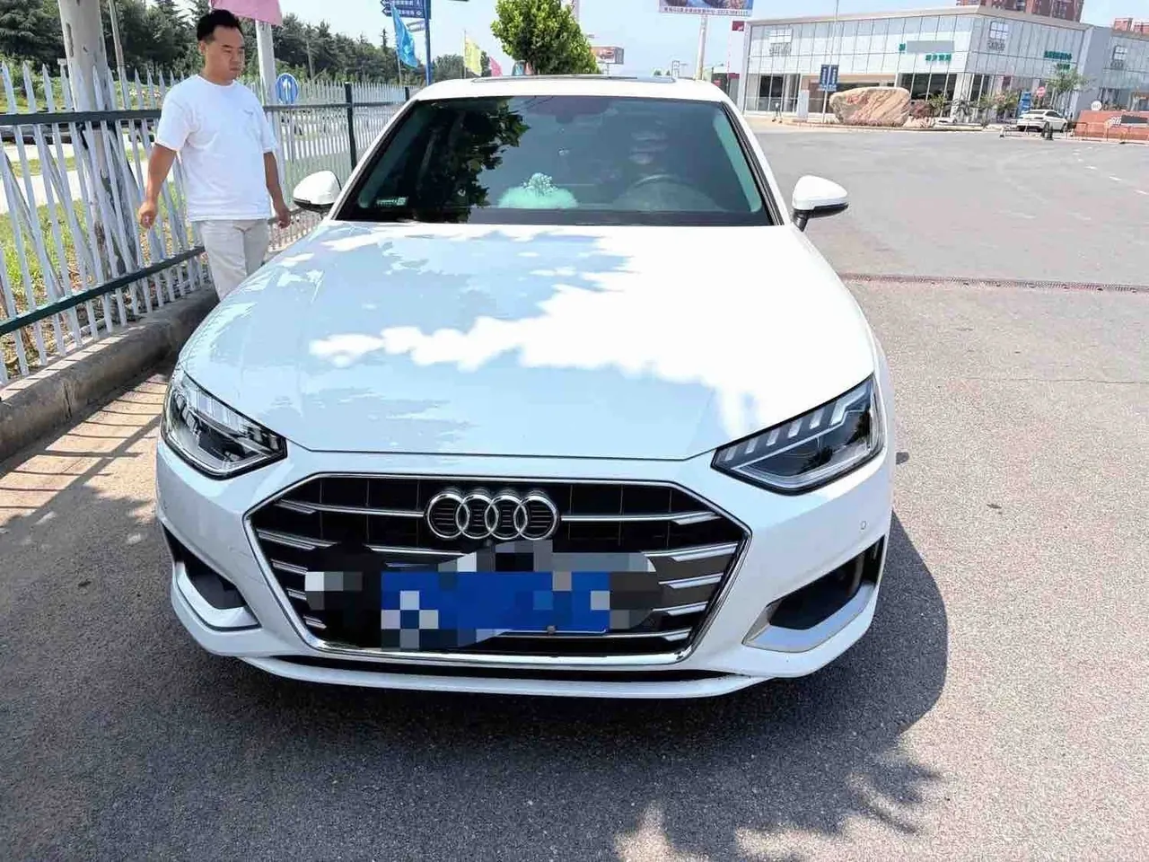 Audi 2020 A4L 2.0TFSI 40TFSI Fashion Dynamic Automatic 3