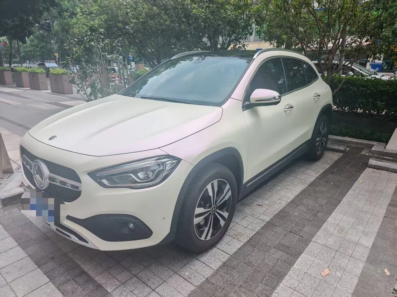 Open image lightbox: Mercedes Benz 2020 GLA 200 1.3T automatic gear