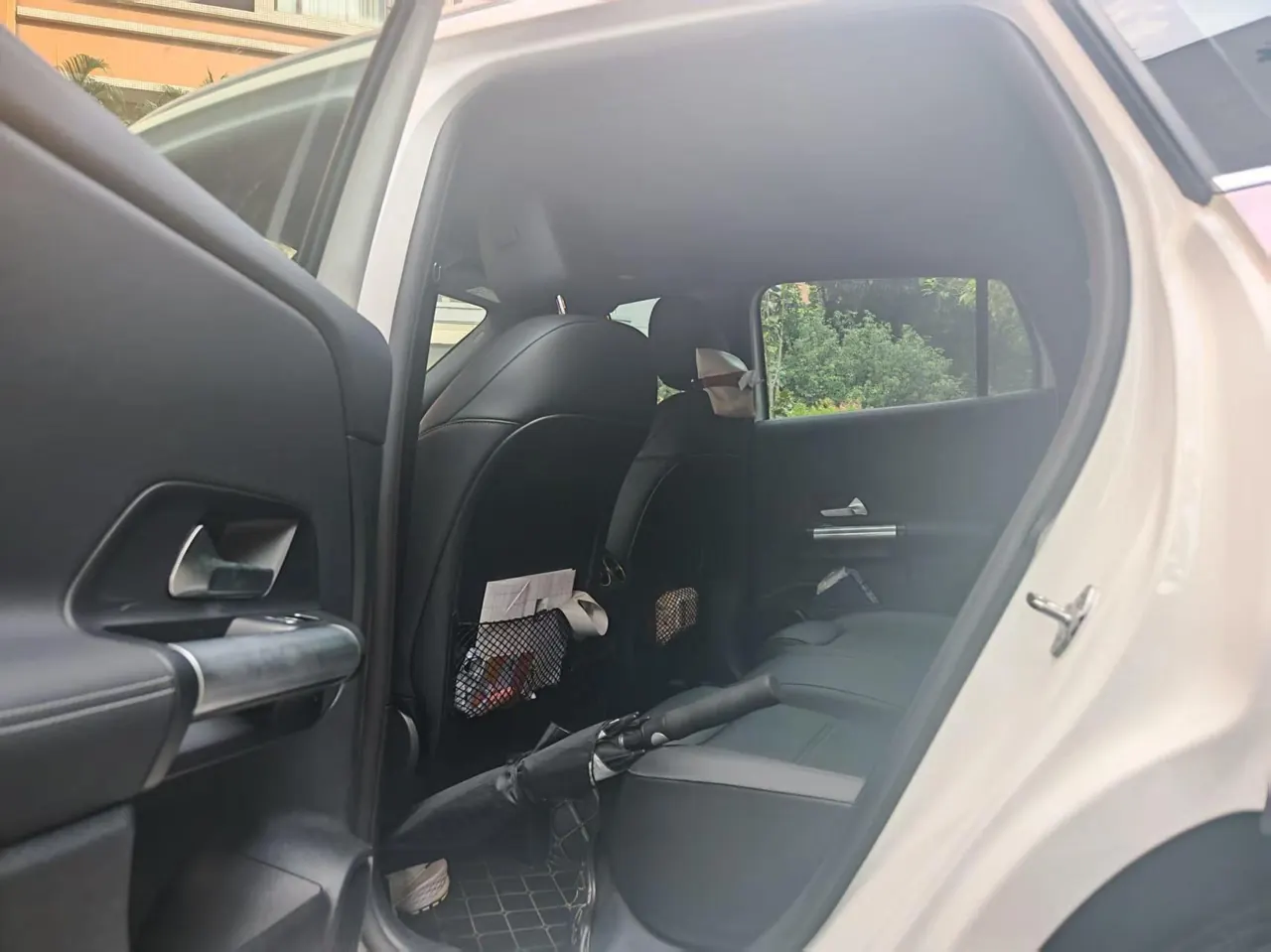 Mercedes Benz 2020 GLA 200 1.3T automatic gear 5