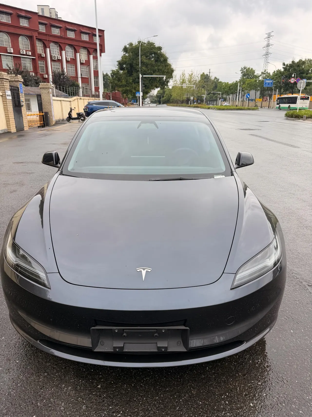 Tesla 2023 Model 3 Rejuvenation Edition Rear Wheel Drive Automatic Transmission 2