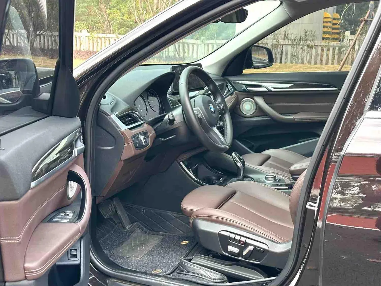 BMW 2021 X1 xDrive25Li 2.0T exclusive automatic gear 6