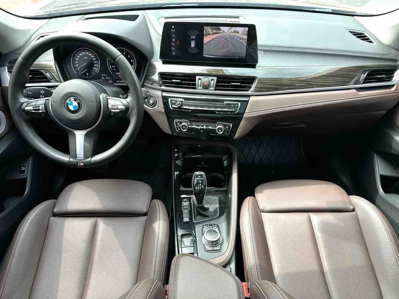 BMW 2021 X1 xDrive25Li 2.0T exclusive automatic gear 8