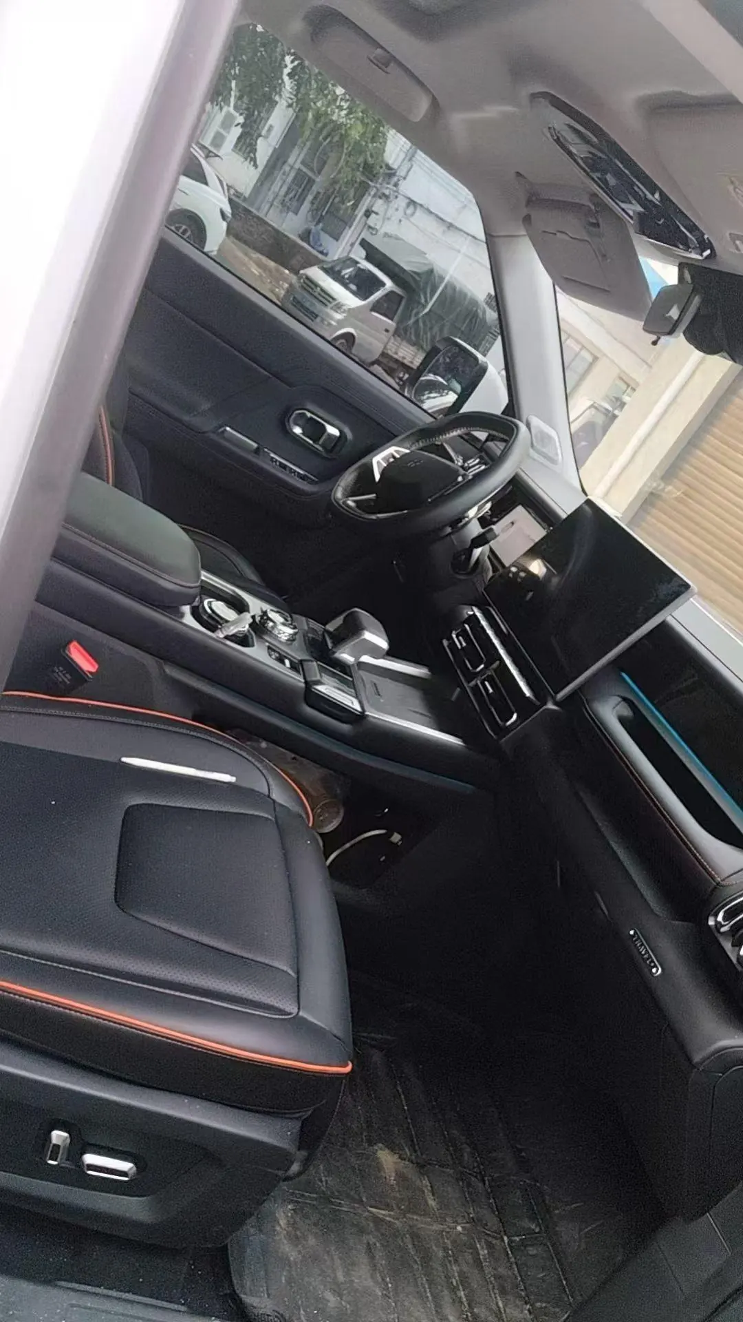 Jetour 2023 Travelers 1.5T Two-Drive Discovered Automatic Gear 5