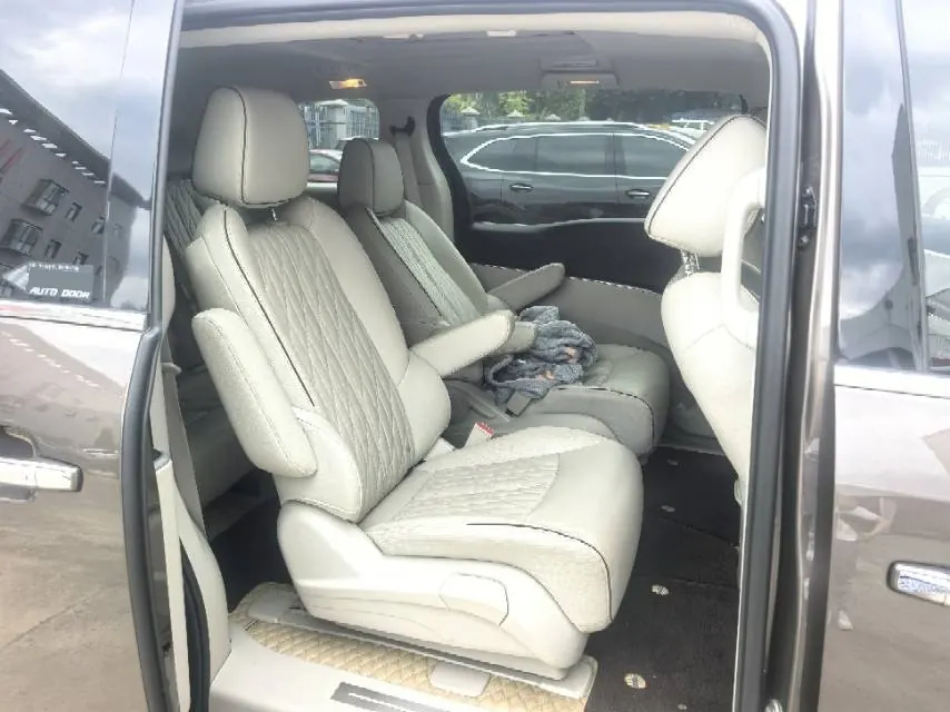 Buick 2021 GL8 Land Business Class 2.0T 652T Premium Automatic Gear 5