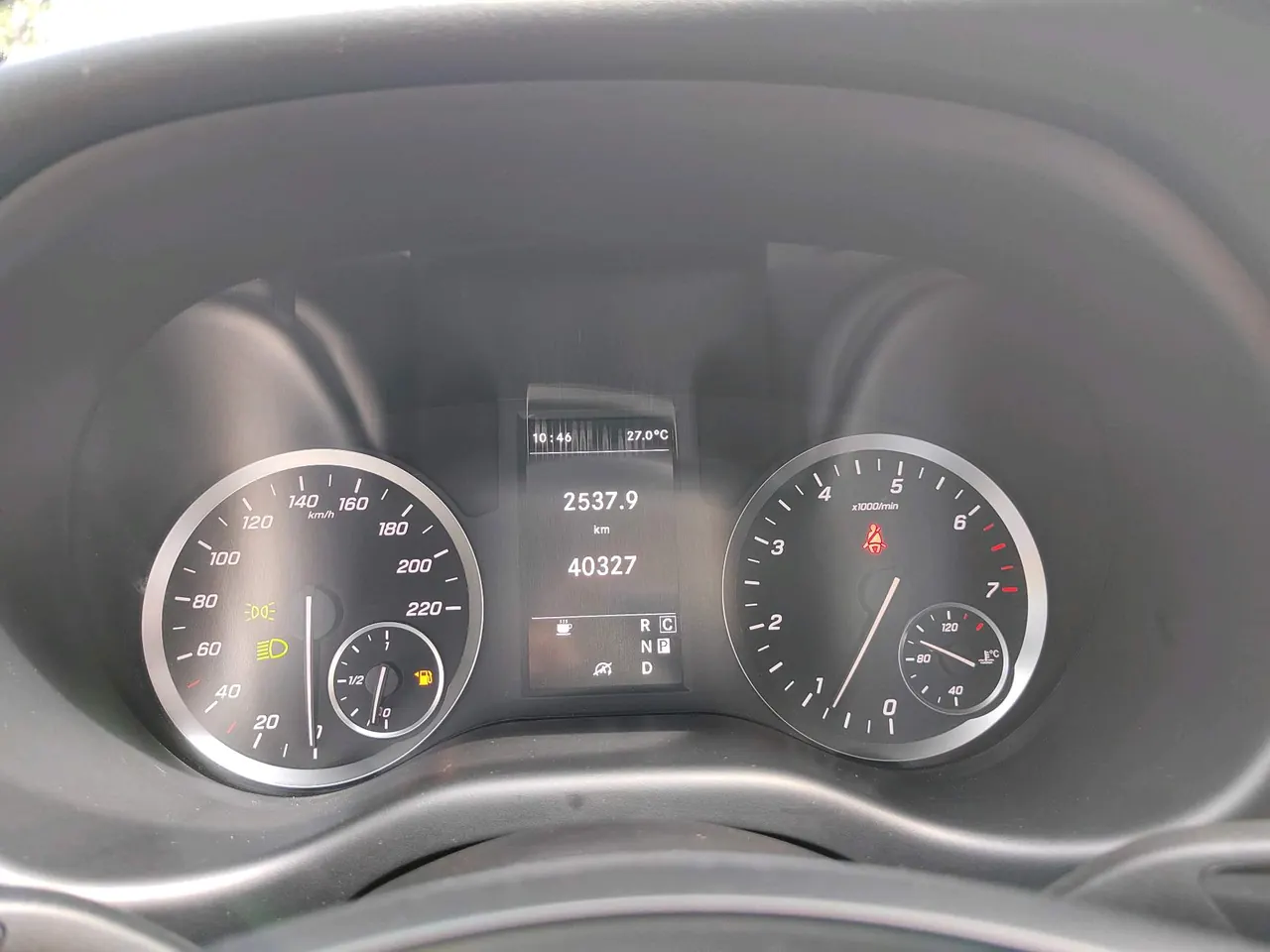 Mercedes Benz 2023 Vito 2.0T Elite Edition 7-seat Automatic Gear 18