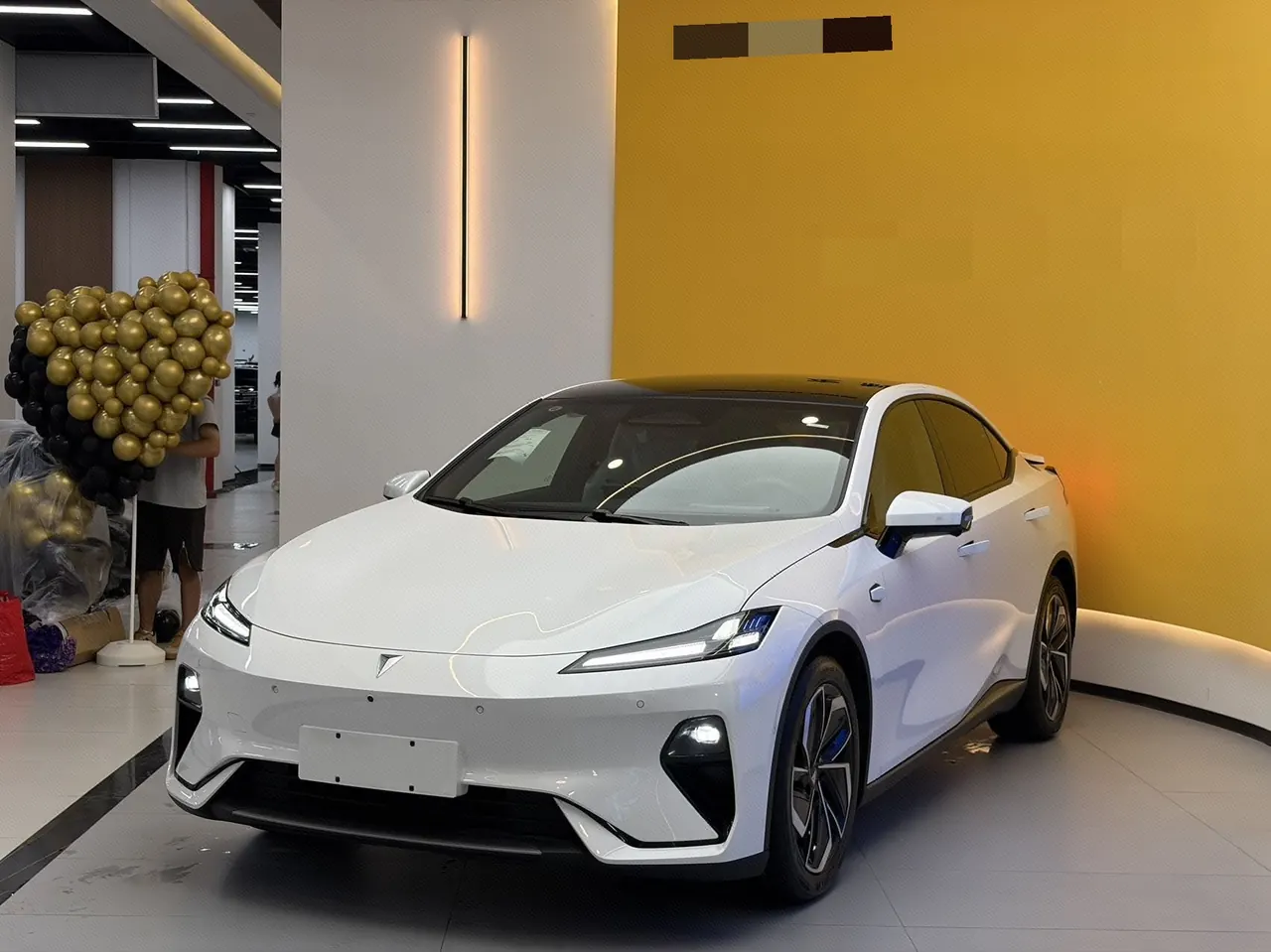 Open image lightbox: ChangAn Deepal 2026 L 07 550Ultra Huawei Gankun Zhijia ADS SE Edition Automatic Gear