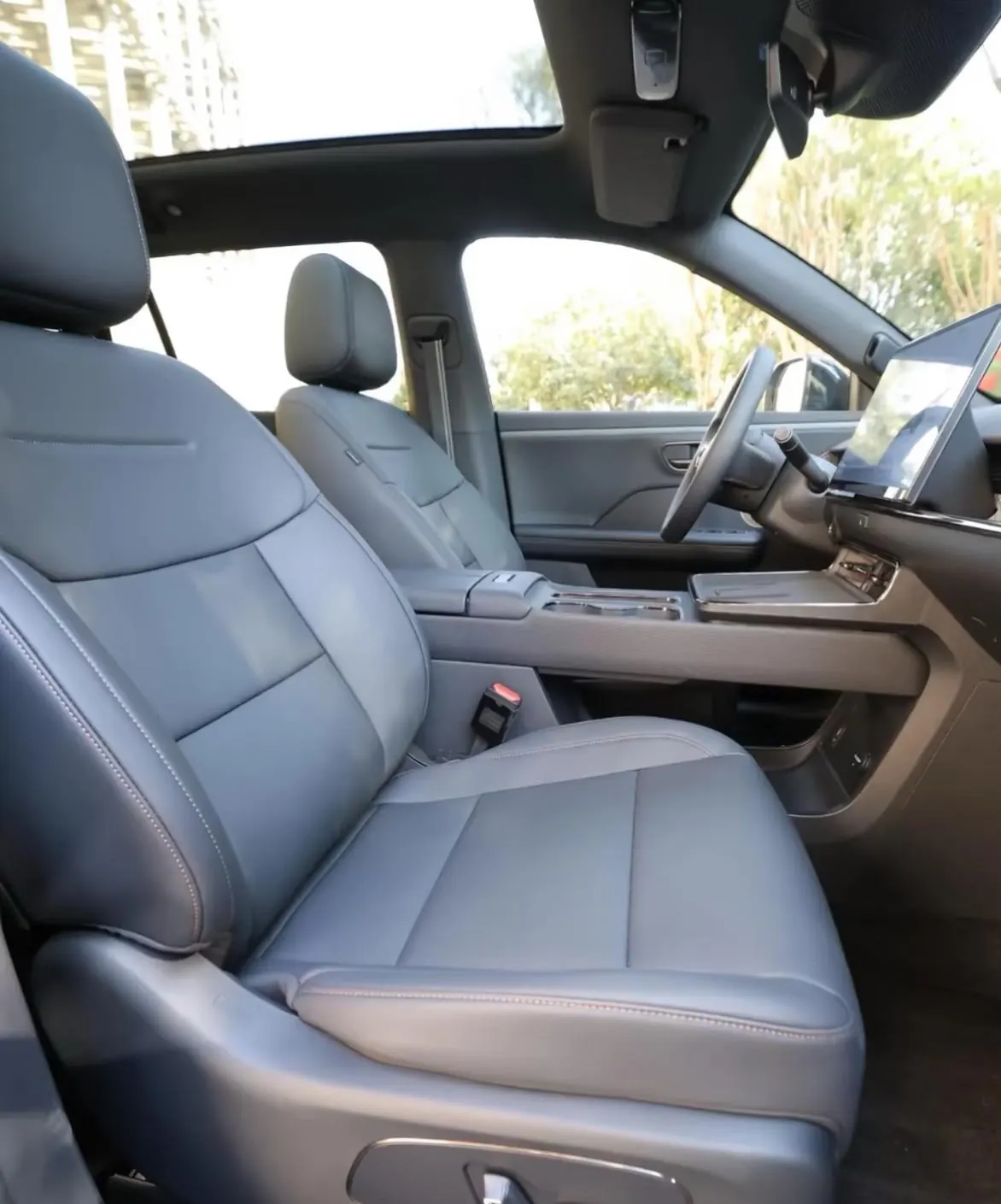 Toyota 2026 Platinum Intelligence 3X 520 Pro Knight Edition Automatic Gear 10