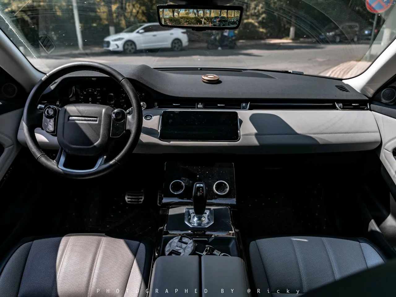 Land Rover 2020 Range Rover Aurora 48V 2.0T 249PS R-DYNAMIC SE Sports Technology Edition Automatic Gear 8