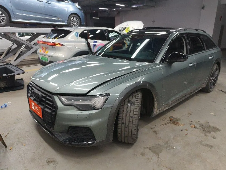 打开图片灯箱:Audi A6 (Imported) 2020 A6 Allroad 48V 3.0TFSI 55TFSI Explorers Enjoy Off-road Automatic Gear
