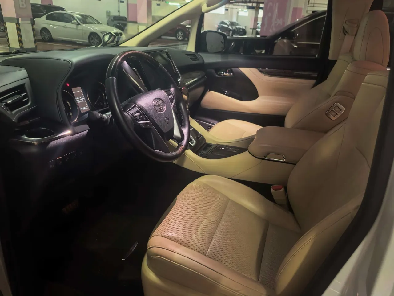 Toyota Wilfa (Imported) 2020 Wilfa 2.5 Stepless HV Distinguished Edition Automatic Gear 4