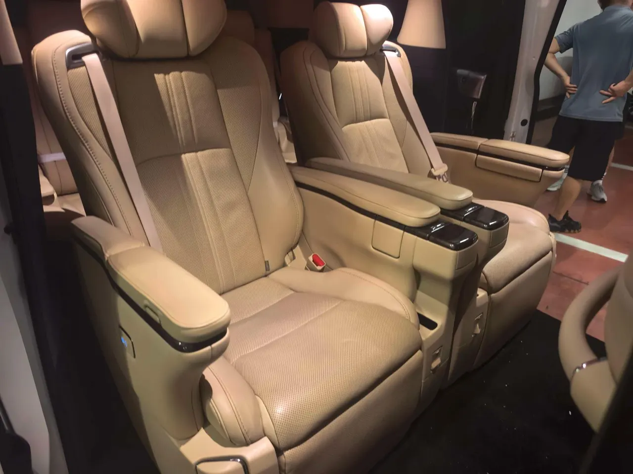Toyota Wilfa (Imported) 2020 Wilfa 2.5 Stepless HV Distinguished Edition Automatic Gear 5