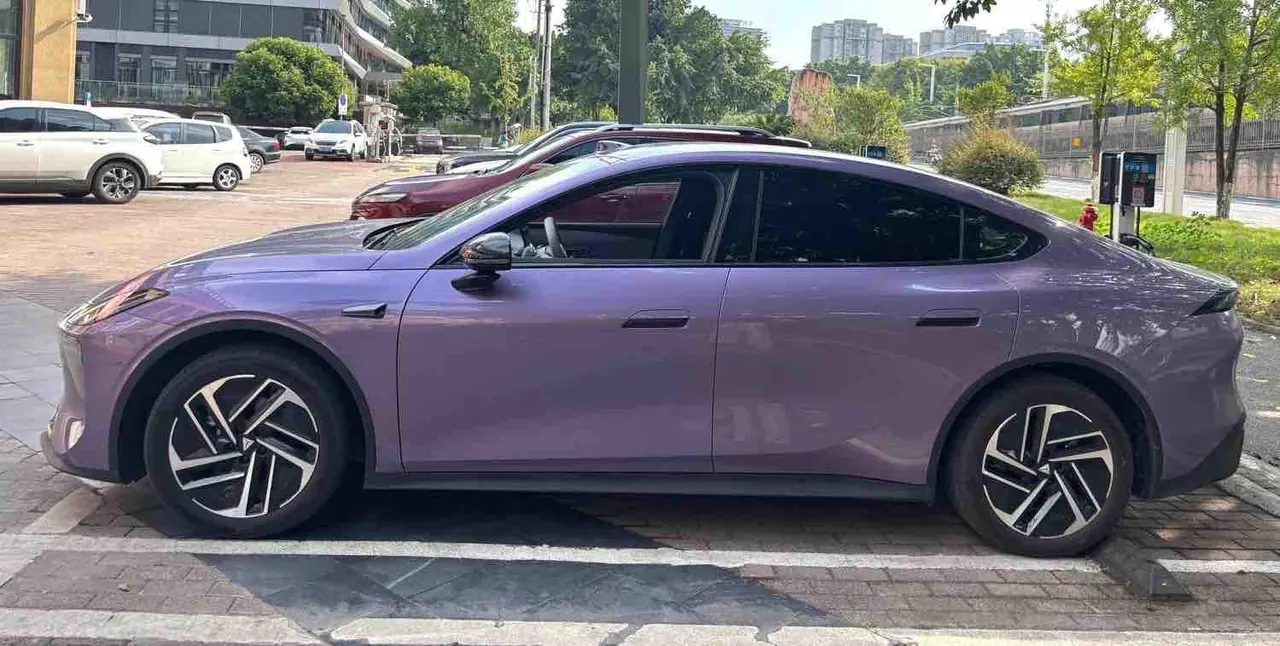 ChangAn Deepal 2026 L 06 560Ultra Laser Edition Automatic Gear 3