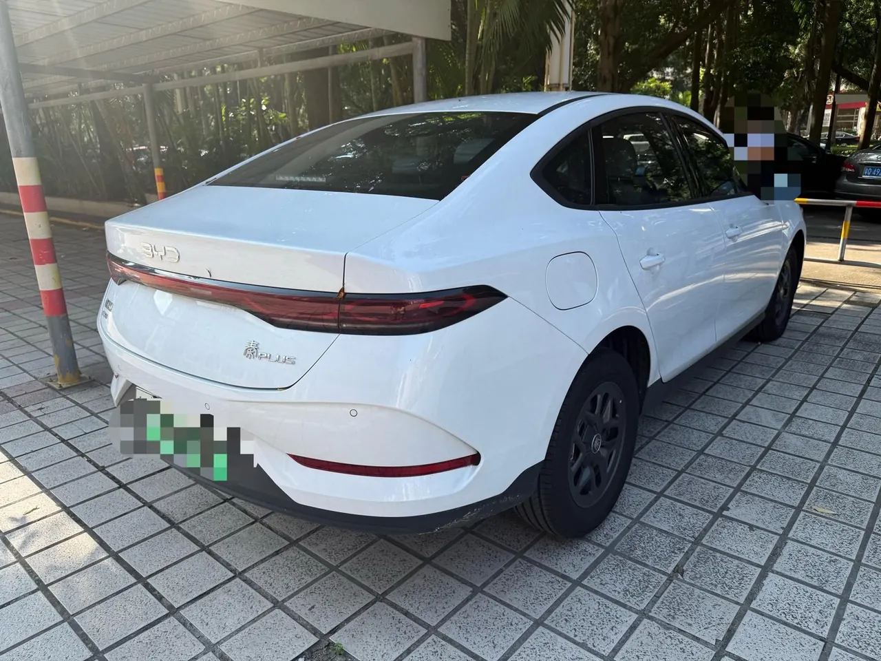 BYD 2026 Qin PLUS DM-i 1.5 CVT 128km Entry-Level Automatic 4